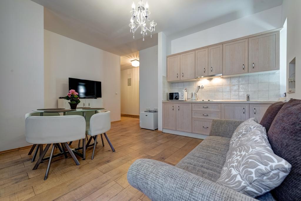 Temple Luxury Apartments & Rooms Сплит Екстериор снимка