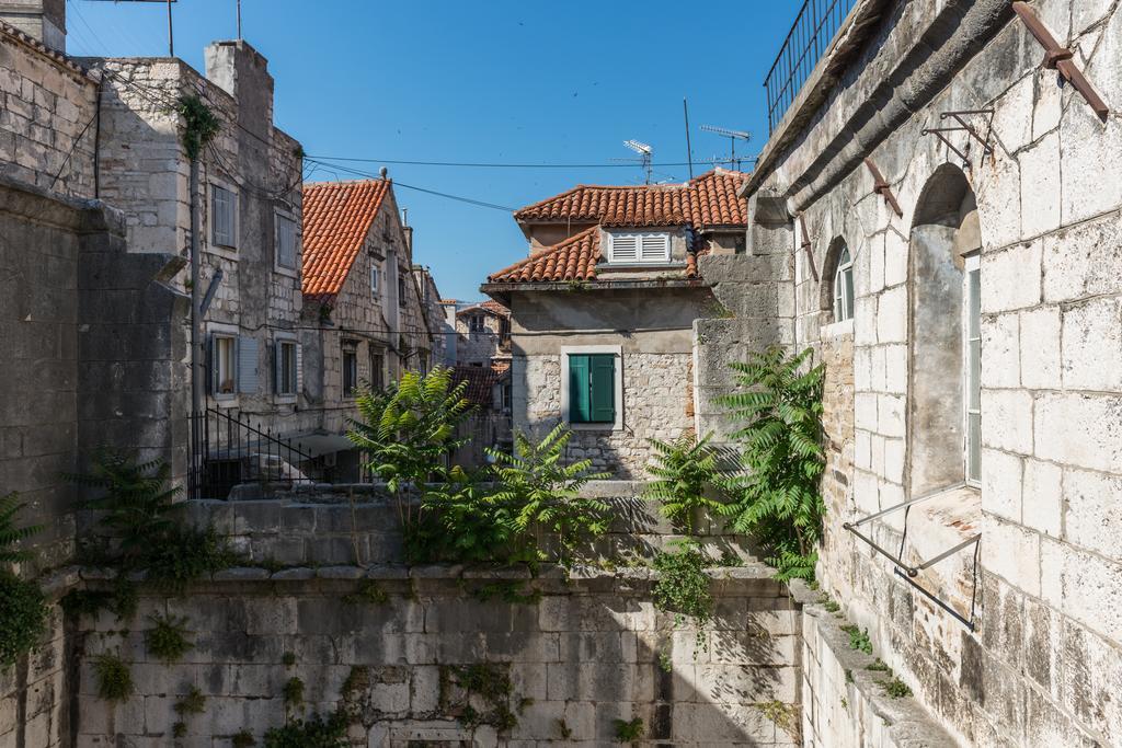 Temple Luxury Apartments & Rooms Сплит Екстериор снимка