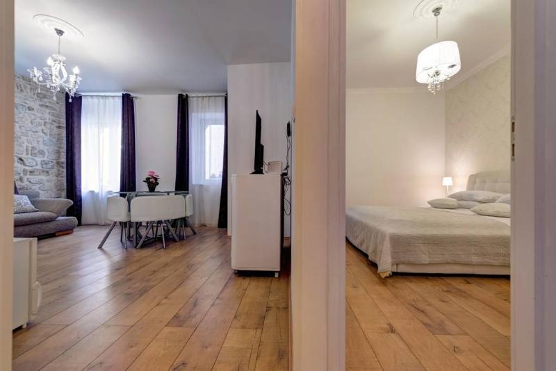 Temple Luxury Apartments & Rooms Сплит Екстериор снимка